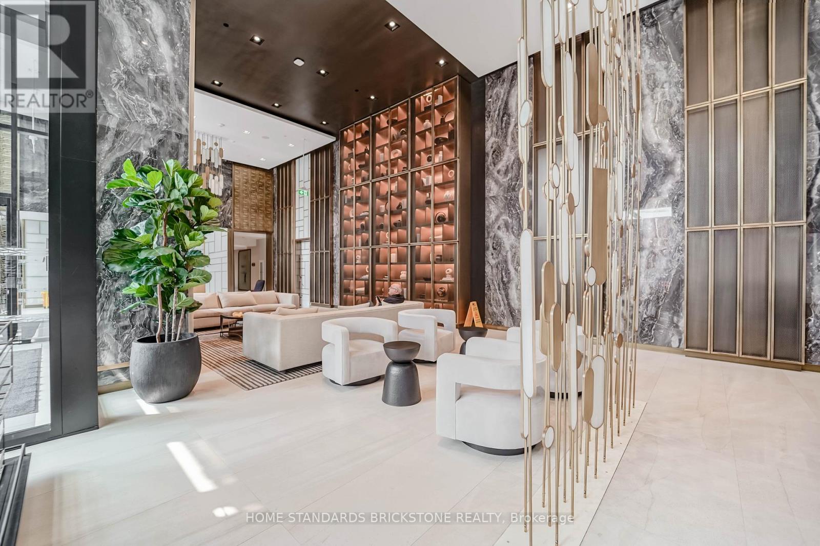 1705 - 117 BROADWAY AVENUE, Toronto, Ontario