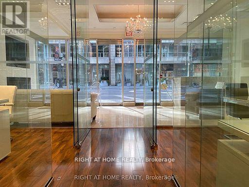 101 - 263 Wellington Street W, Toronto, Ontario  M5V 3E6 - Photo 6 - C13099402