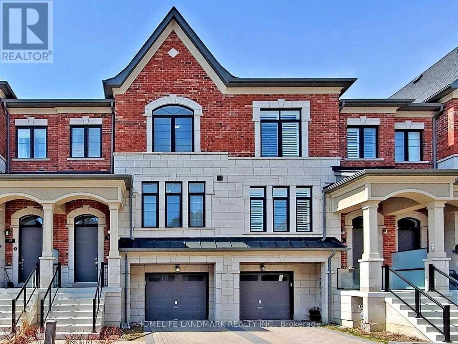 17 DUNCOMBE LANE, Richmond Hill, Ontario