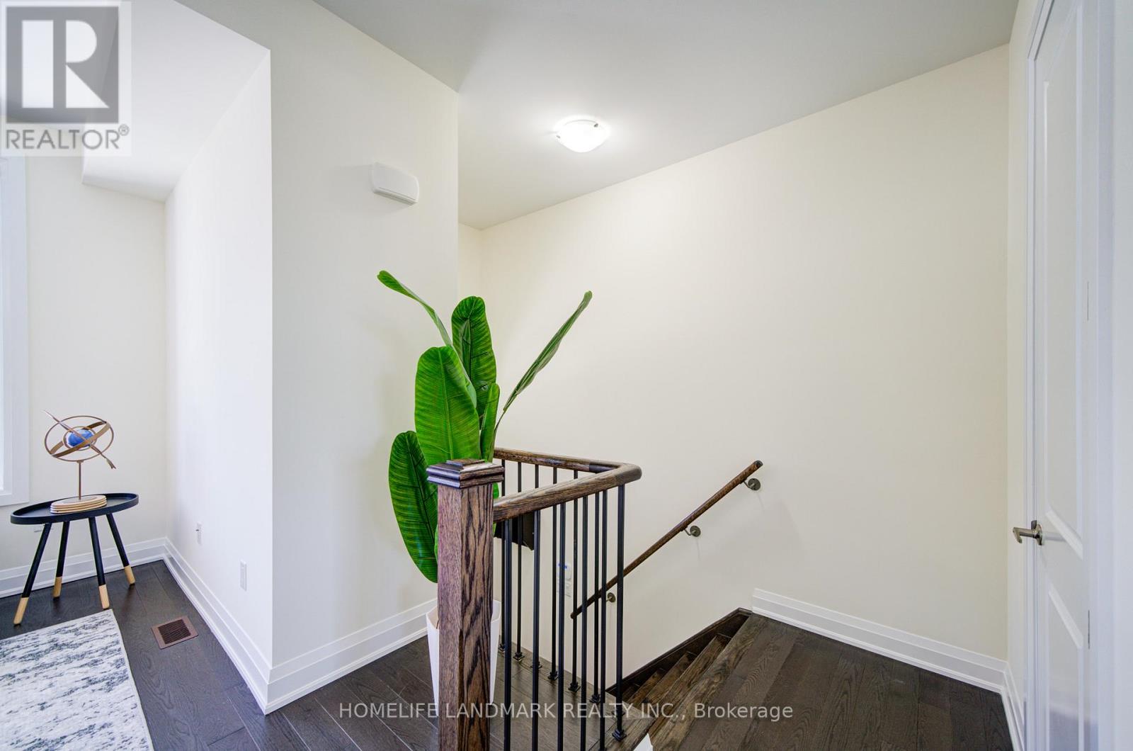 17 Duncombe Lane, Richmond Hill, Ontario  L4C 1C2 - Photo 8 - N13099306
