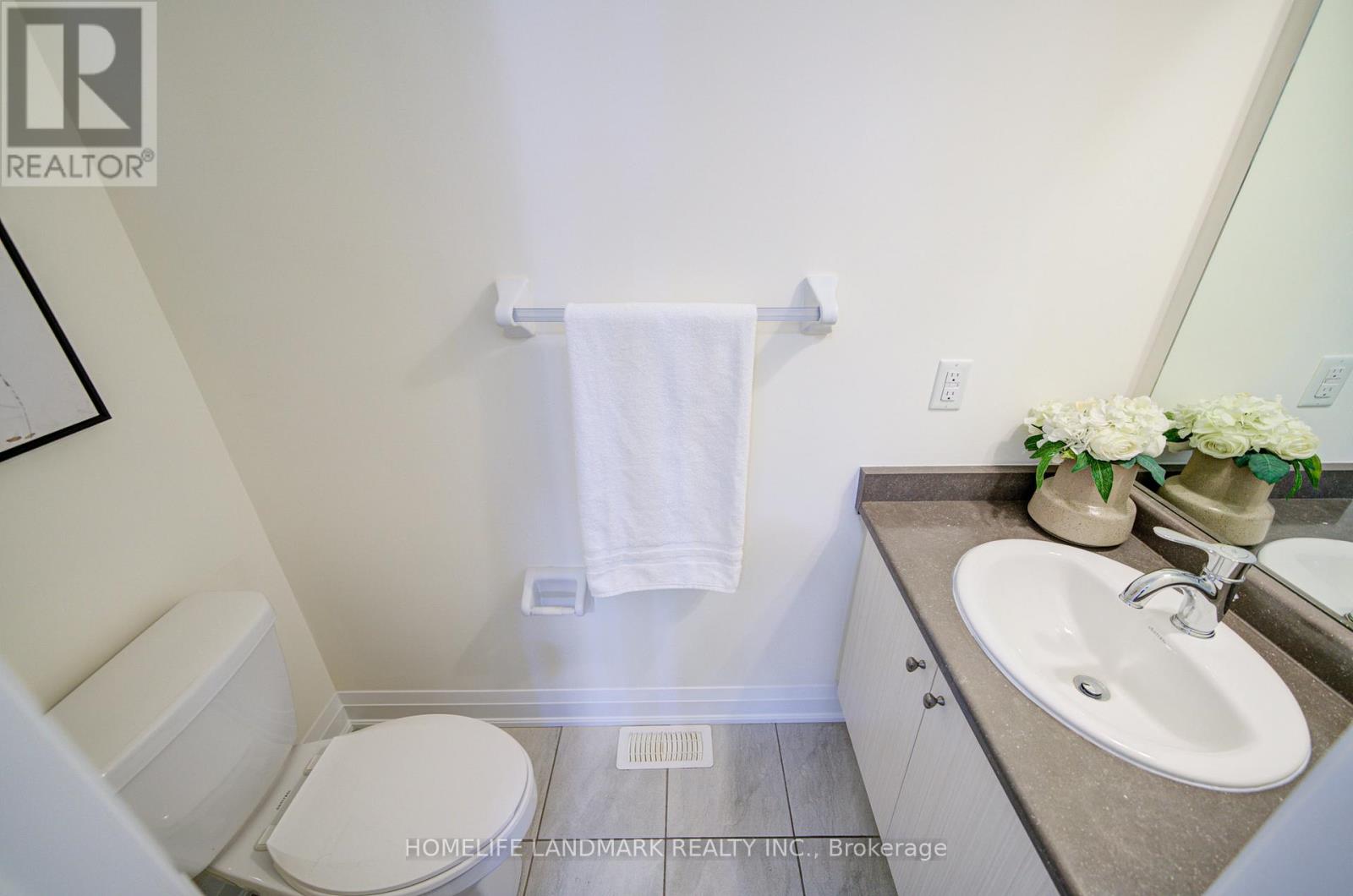 17 Duncombe Lane, Richmond Hill, Ontario  L4C 1C2 - Photo 9 - N13099306