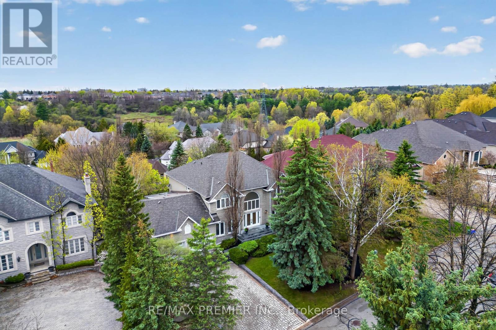 46 Deerchase Circle, Vaughan, Ontario  L4H 1B4 - Photo 2 - N13099360