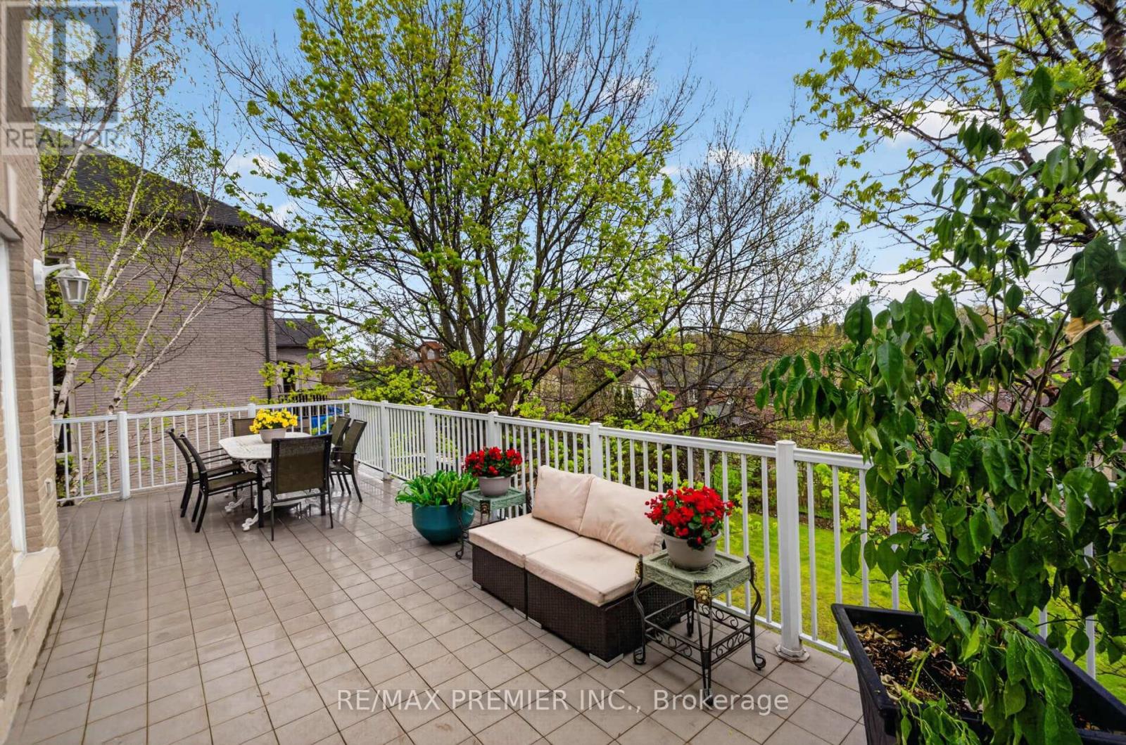 46 Deerchase Circle, Vaughan, Ontario  L4H 1B4 - Photo 43 - N13099360
