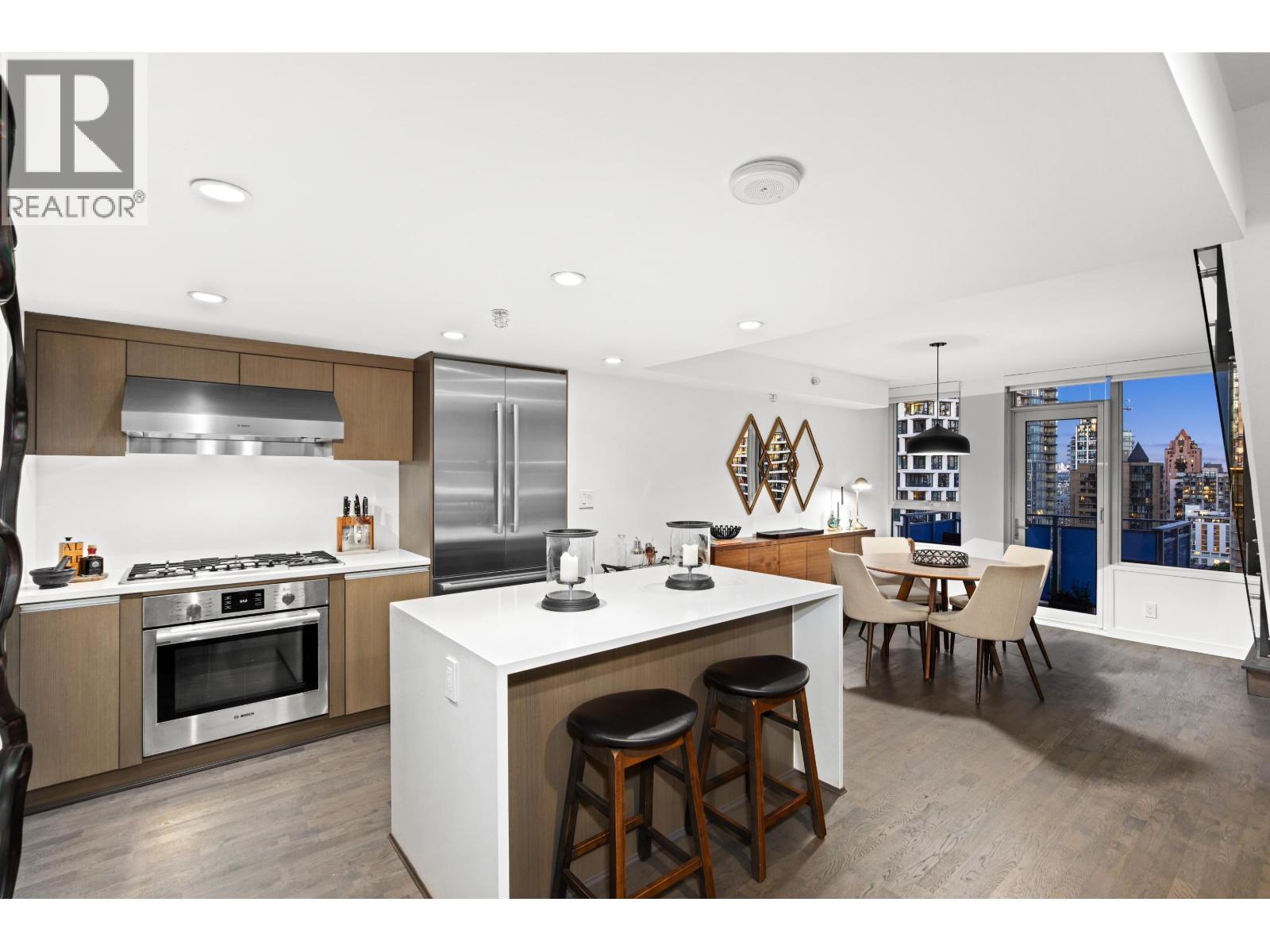 1803 1009 Harwood Street, Vancouver, British Columbia  V6E 0C2 - Photo 2 - R3120604