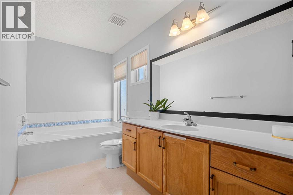 136 Coral Springs Landing Ne, Calgary, Alberta  T3J 3T5 - Photo 24 - A2295705