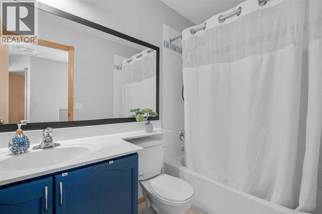 136 Coral Springs Landing Ne, Calgary, Alberta  T3J 3T5 - Photo 21 - A2295705