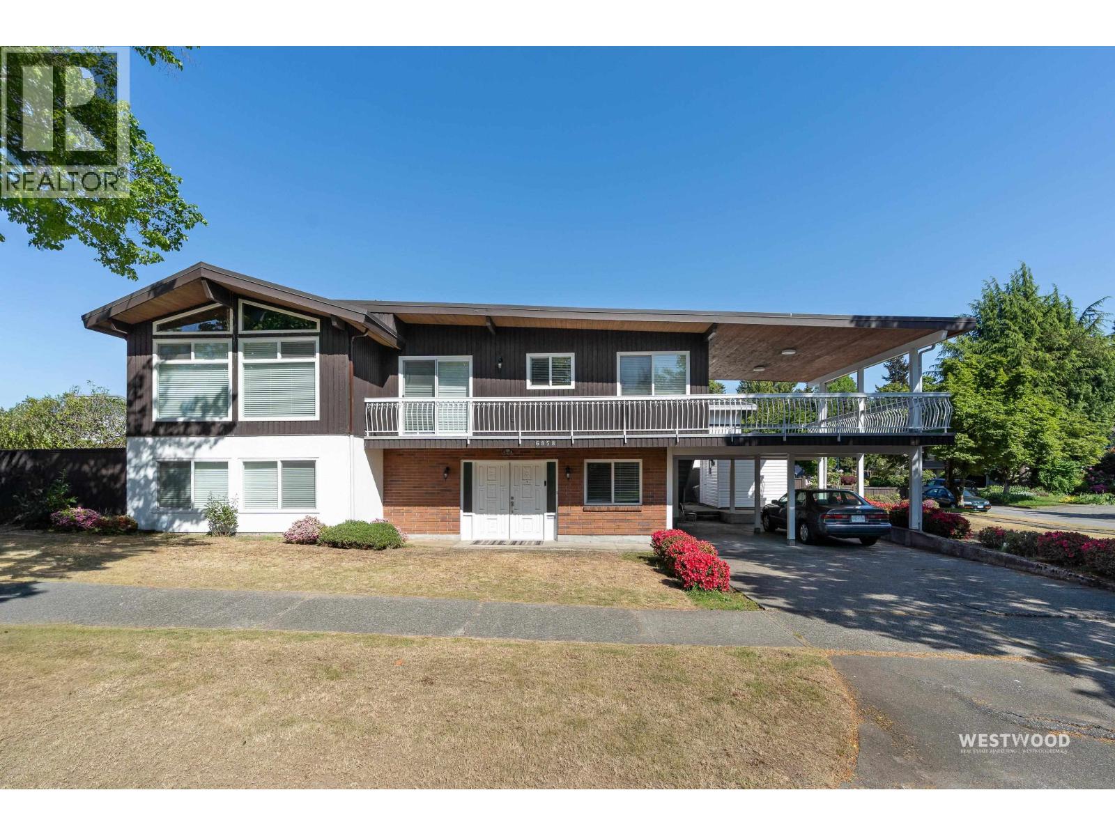 6858 Tyne Street, Vancouver, British Columbia  V5S 3M5 - Photo 1 - R3120220