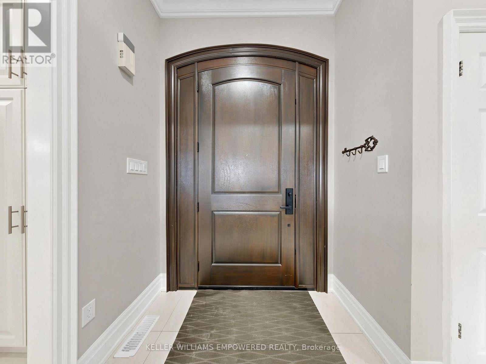 10108 Clarkway Drive, Brampton, Ontario  L6P 0V8 - Photo 7 - W13099312