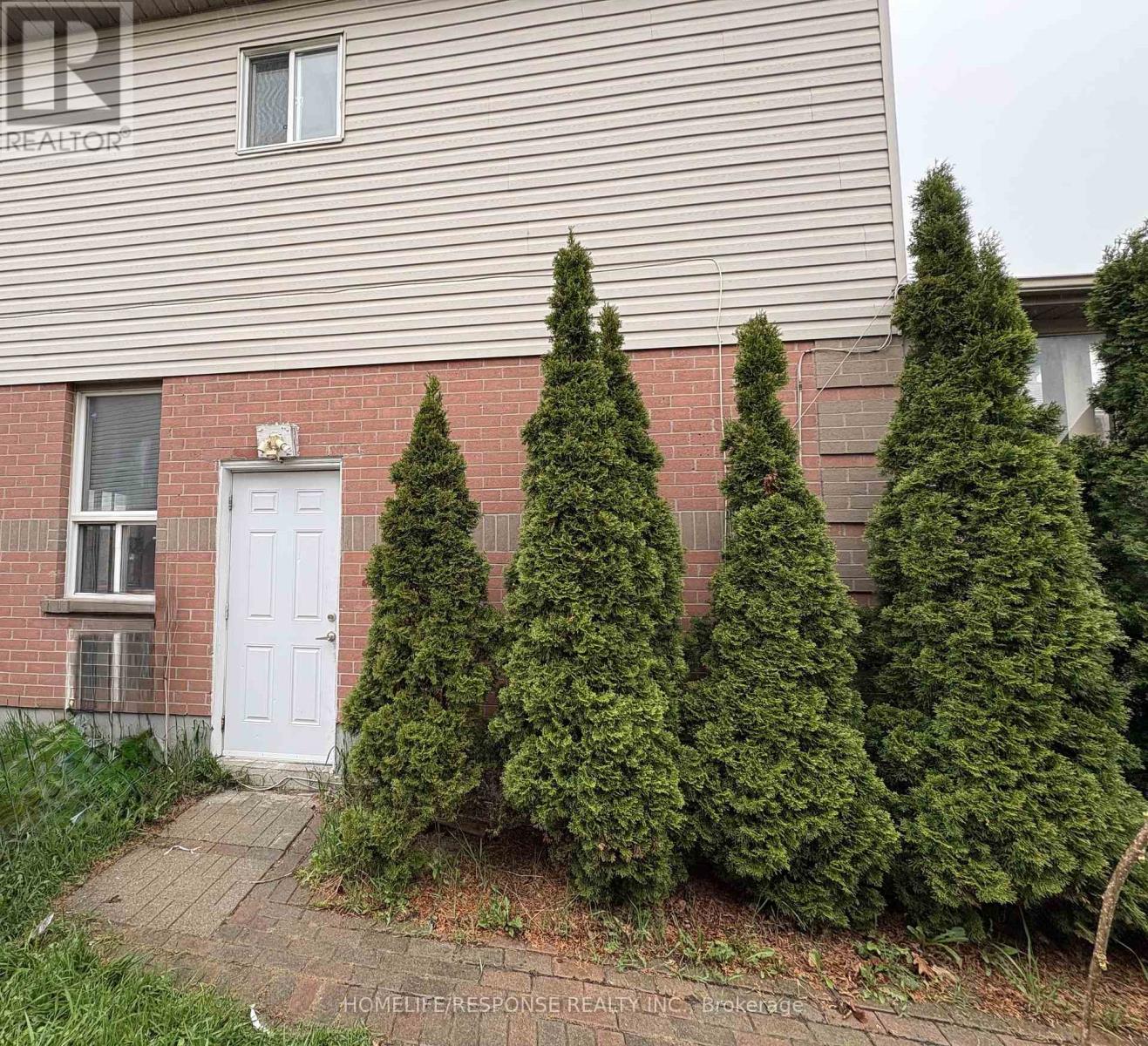 11 SADDLECREEK COURT, Brampton, Ontario