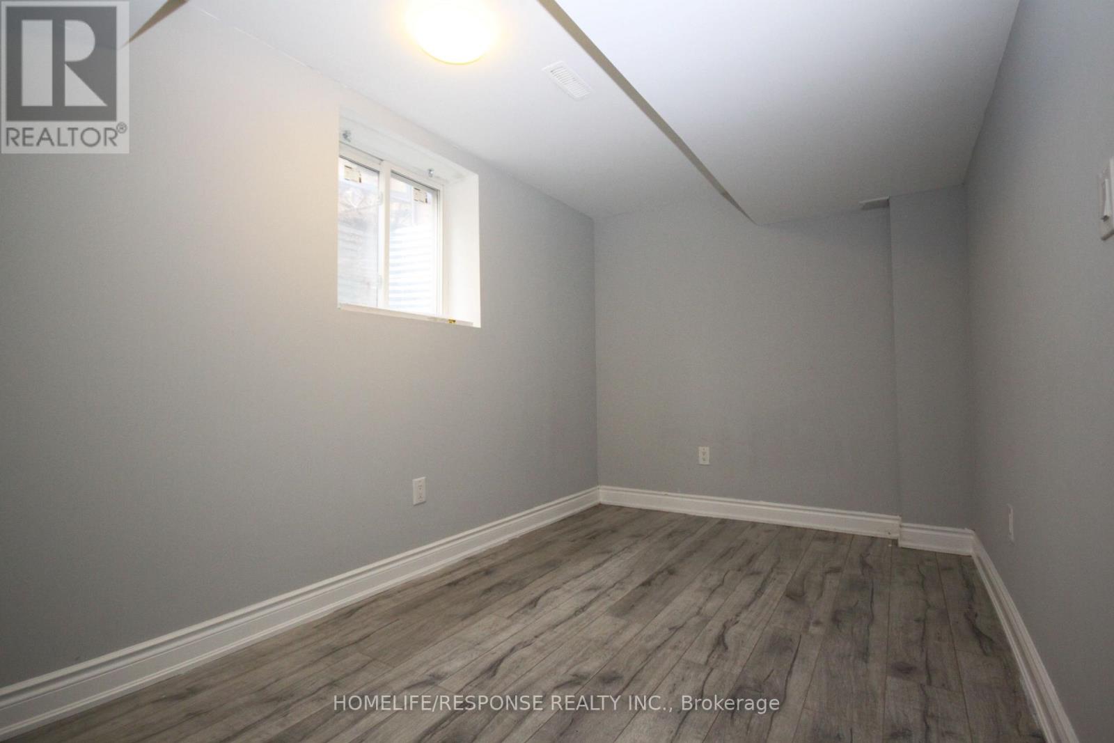 11 Saddlecreek Court, Brampton, Ontario  L6Y 4V6 - Photo 11 - W13099314