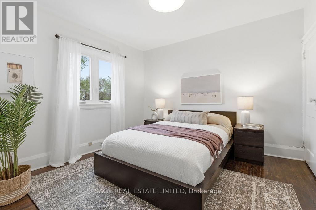 96 Silverthorn Avenue, Toronto, Ontario  M6N 3K1 - Photo 19 - W13099340