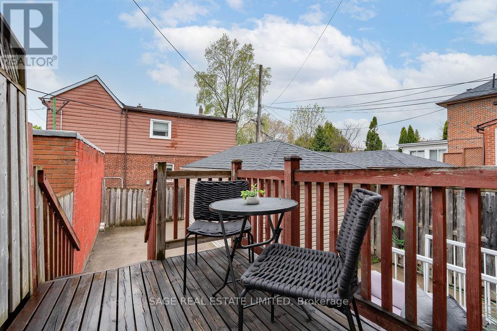 96 Silverthorn Avenue, Toronto, Ontario  M6N 3K1 - Photo 38 - W13099340