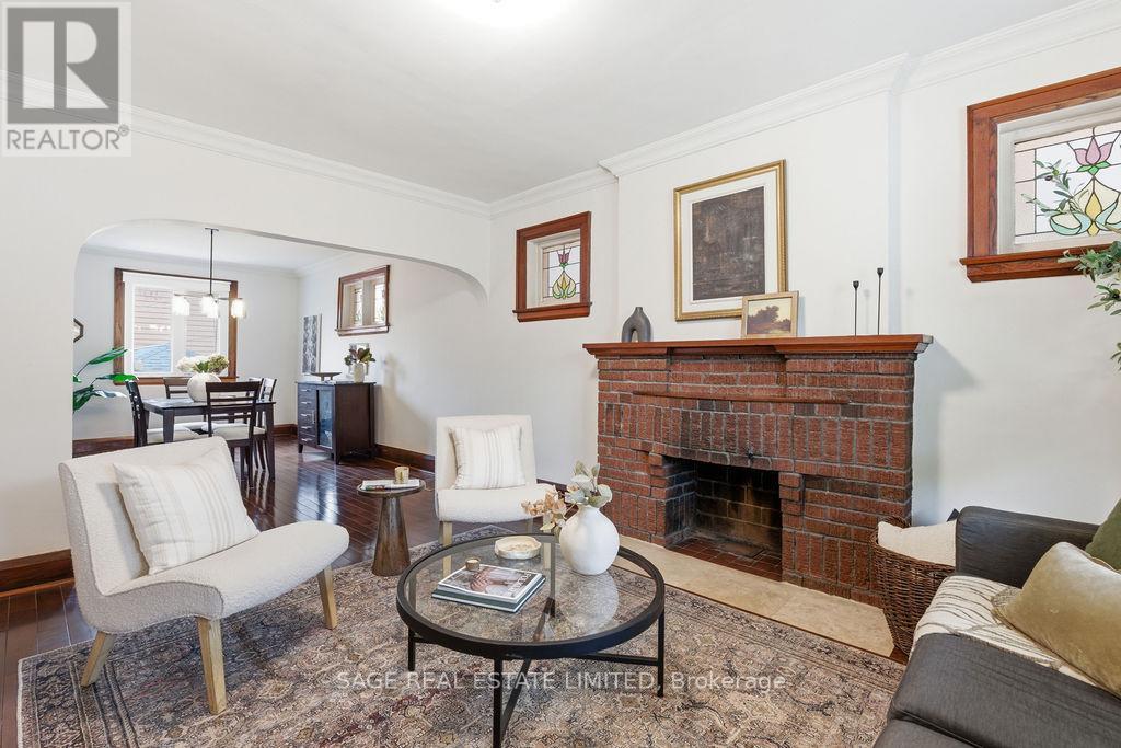 96 Silverthorn Avenue, Toronto, Ontario  M6N 3K1 - Photo 4 - W13099340