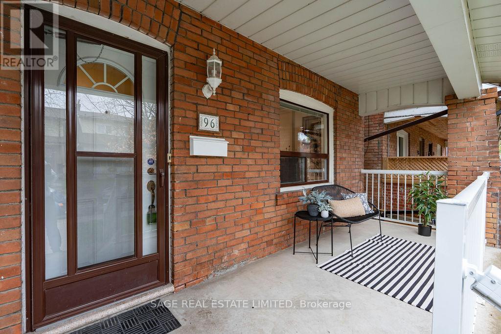 96 Silverthorn Avenue, Toronto, Ontario  M6N 3K1 - Photo 42 - W13099340