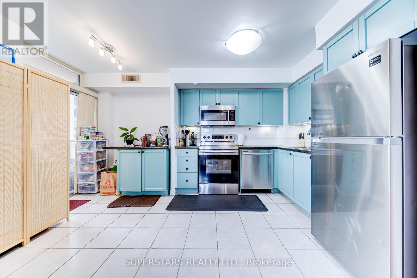 1225 - 3888 Duke Of York Boulevard, Mississauga, Ontario  L5B 4P5 - Photo 9 - W13099352