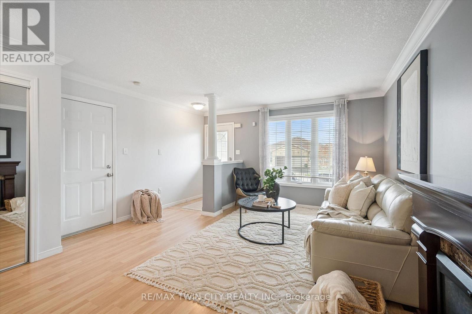 6 Mosser Drive, Cambridge, Ontario  N1P 1H9 - Photo 4 - X13099362