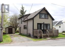 18 MILL STREET, North Dundas, Ontario