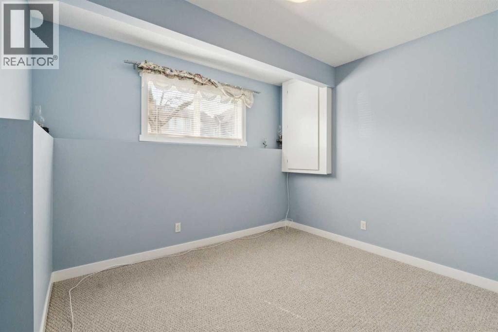 136 Luxstone Place SW, Airdrie, Alberta  T4B 3C2 - Photo 23 - A2300030