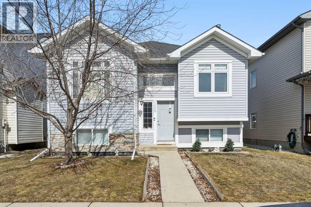 136 Luxstone Place SW, Airdrie, Alberta  T4B 3C2 - Photo 1 - A2300030