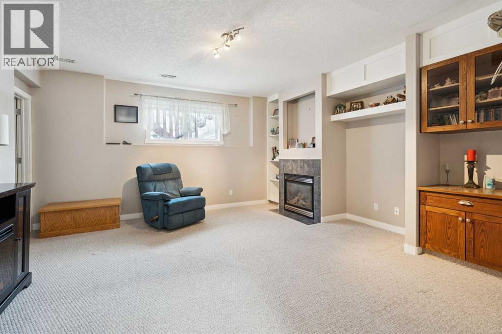 136 Luxstone Place SW, Airdrie, Alberta  T4B 3C2 - Photo 20 - A2300030