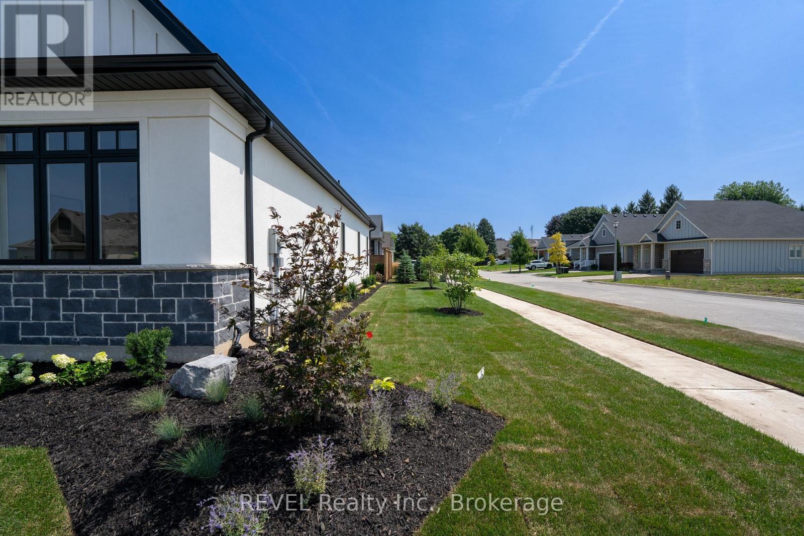 31 Harvest Drive, Niagara-On-The-Lake, Ontario  L0S 1J0 - Photo 31 - X13070078