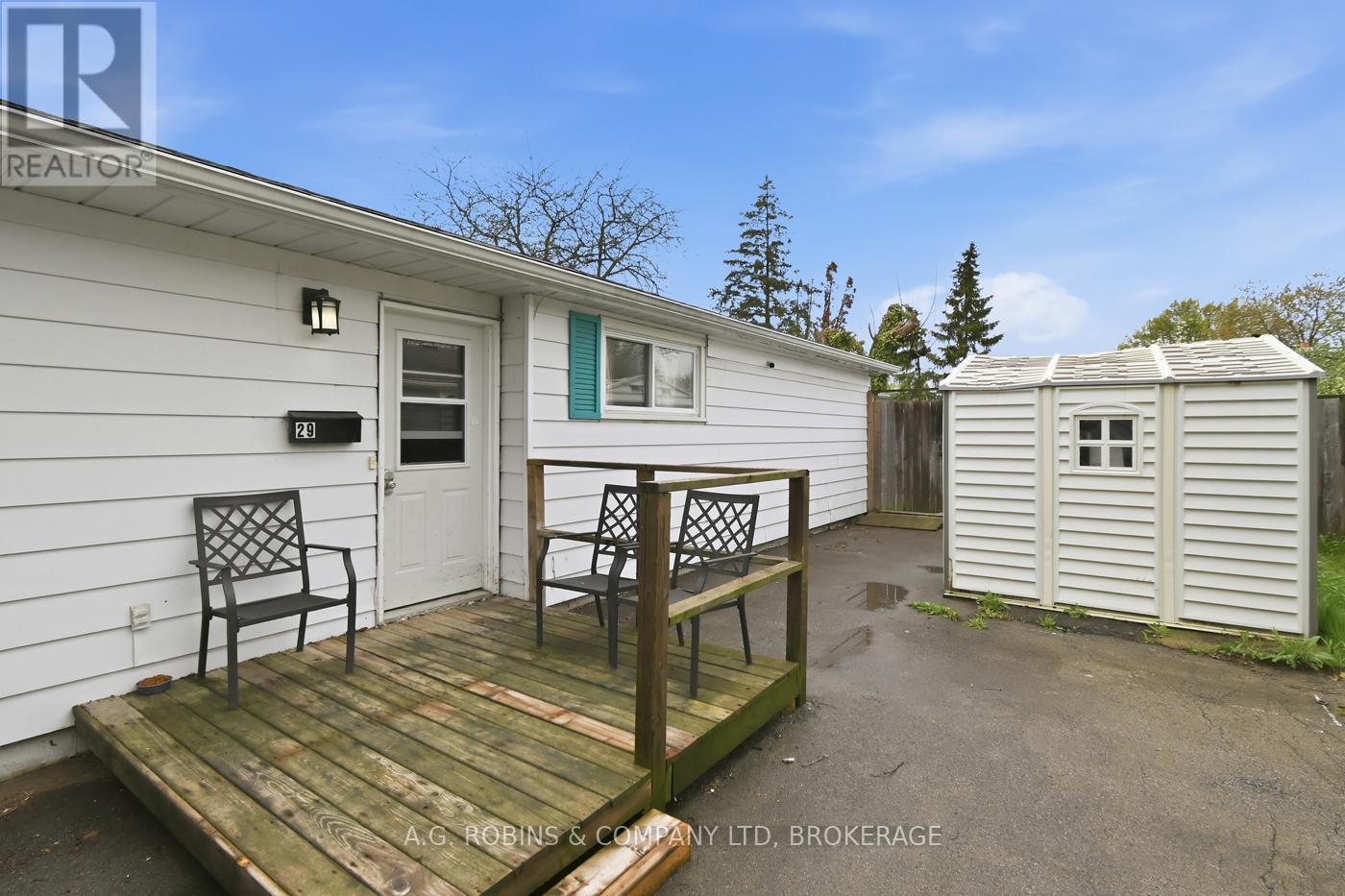 29 Lanark Crescent, St. Catharines, Ontario  L2M 6E1 - Photo 6 - X13099424