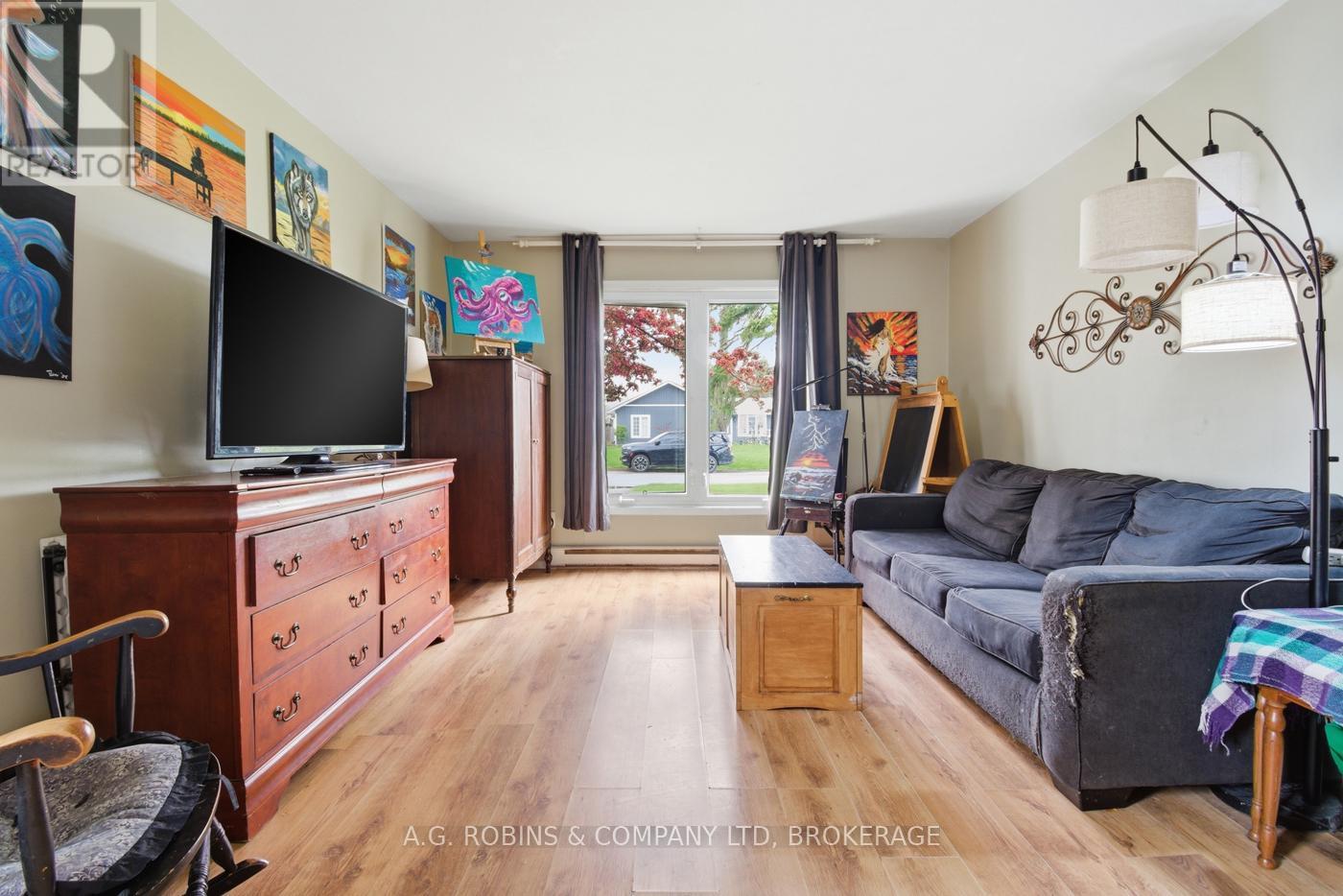 29 Lanark Crescent, St. Catharines, Ontario  L2M 6E1 - Photo 8 - X13099424