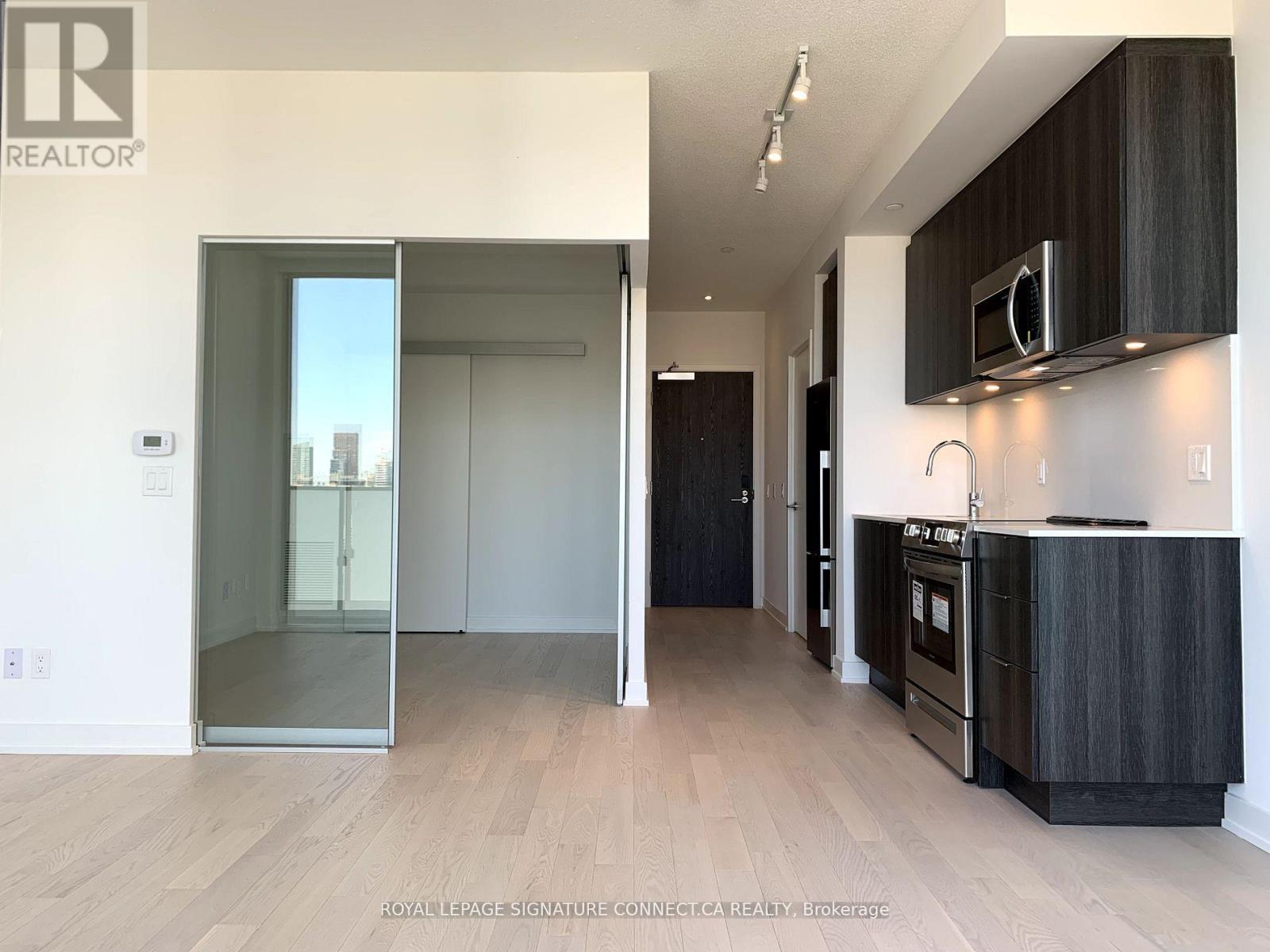 2413 - 25 Richmond Street E, Toronto, Ontario  M5C 0A6 - Photo 2 - C13099148