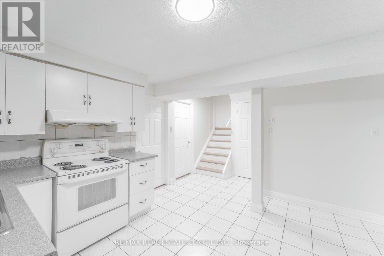 36 Kentucky Drive, Brampton, Ontario  L6Y 4E9 - Photo 32 - W13088160