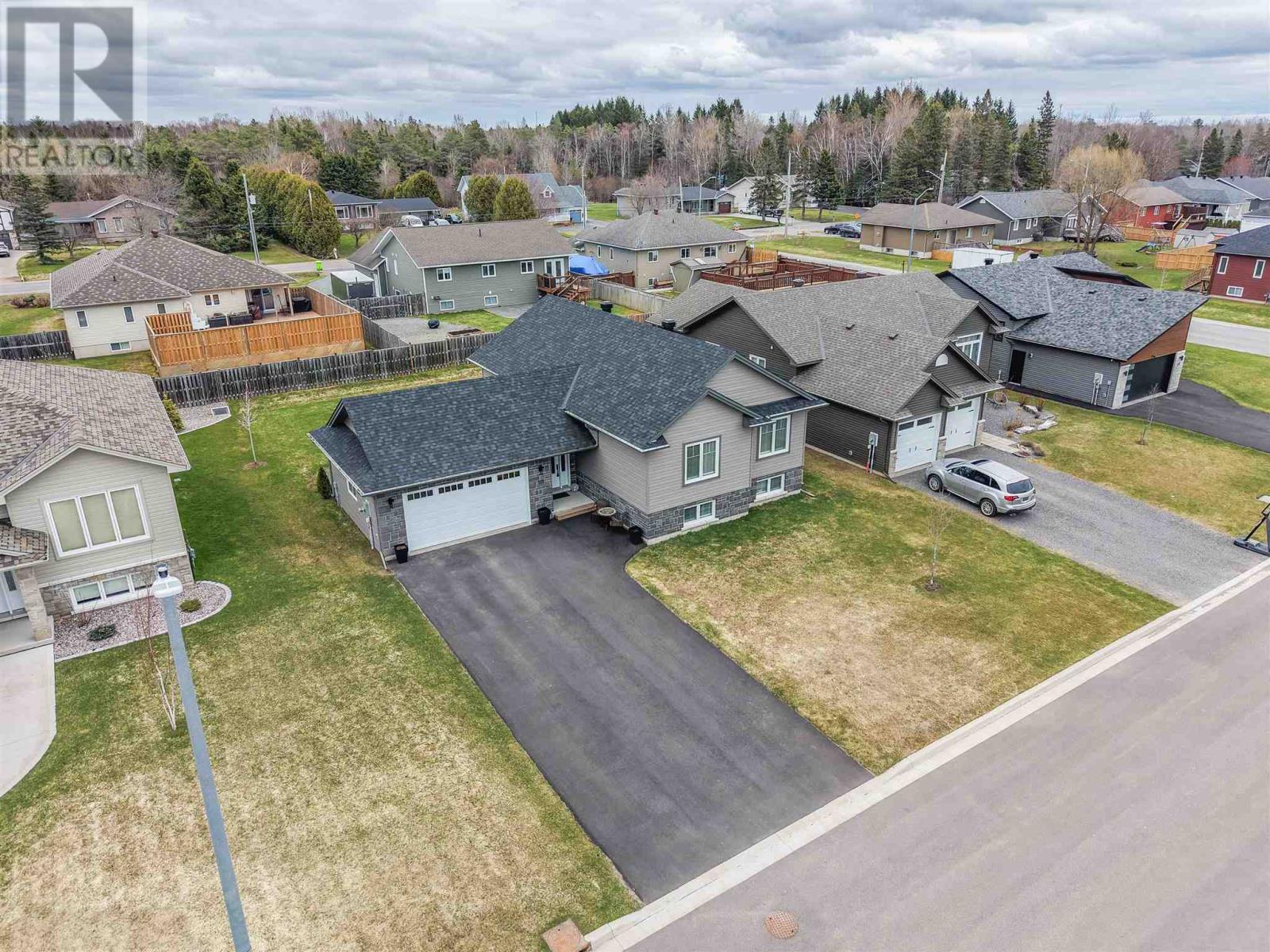 119 Chatfield Dr, Sault Ste. Marie, Ontario  P6A 0B5 - Photo 10 - SM260429