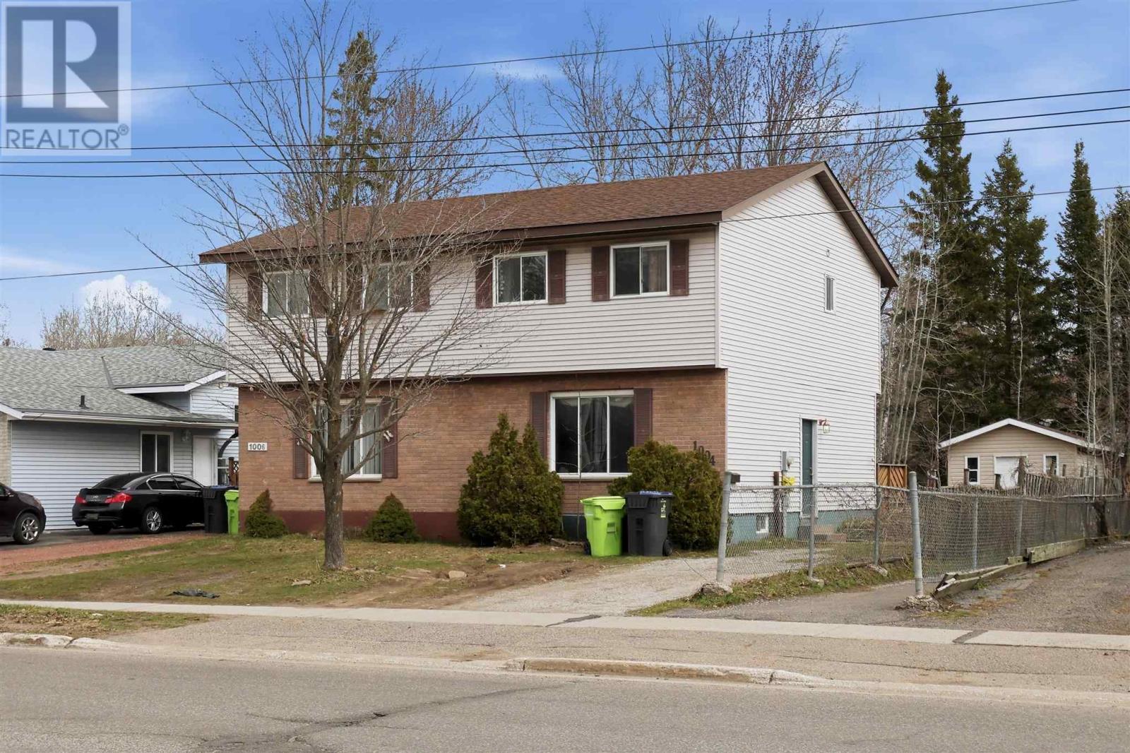 1004 Pine ST, Sault Ste. Marie, Ontario