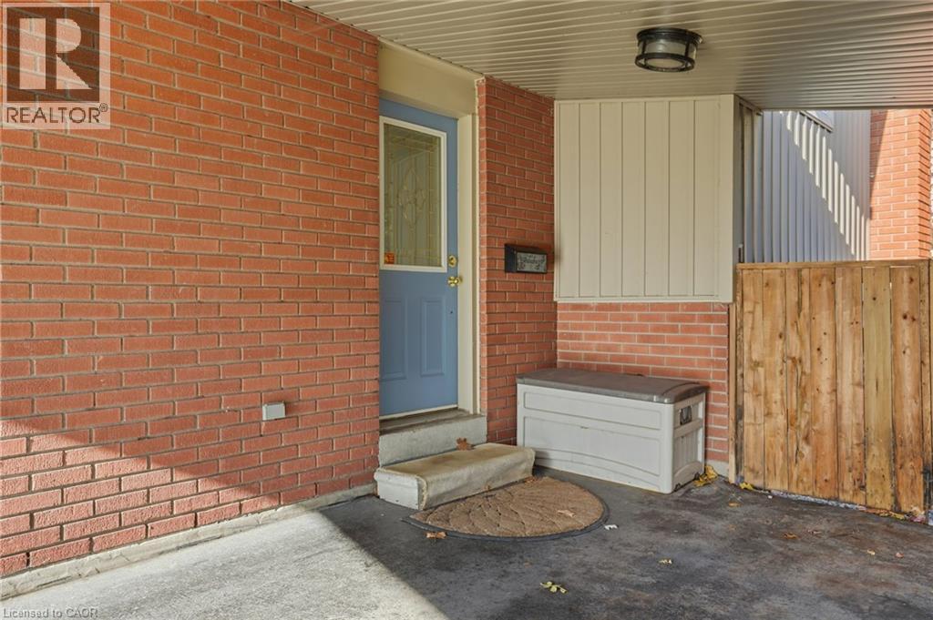 345 Erindale Drive, Burlington, Ontario  L7L 4T3 - Photo 3 - 40828355