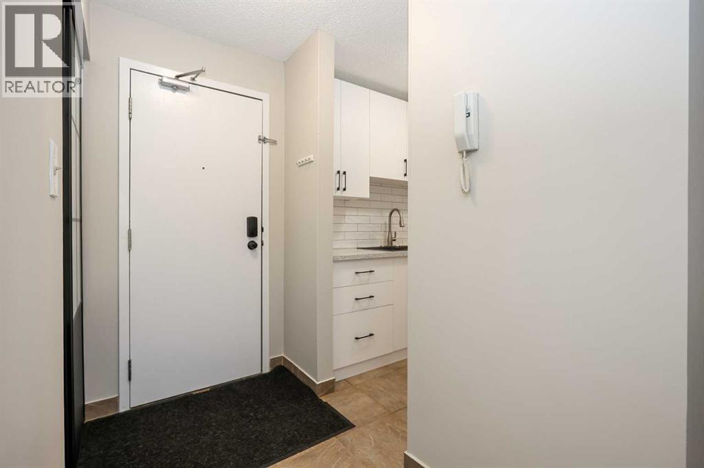 108, 71 Cosgrove Crescent, Red Deer, Alberta  T4P 2Z6 - Photo 7 - A2290091