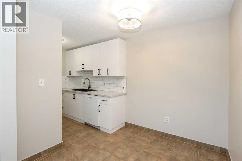 108, 71 Cosgrove Crescent, Red Deer, Alberta  T4P 2Z6 - Photo 17 - A2290091