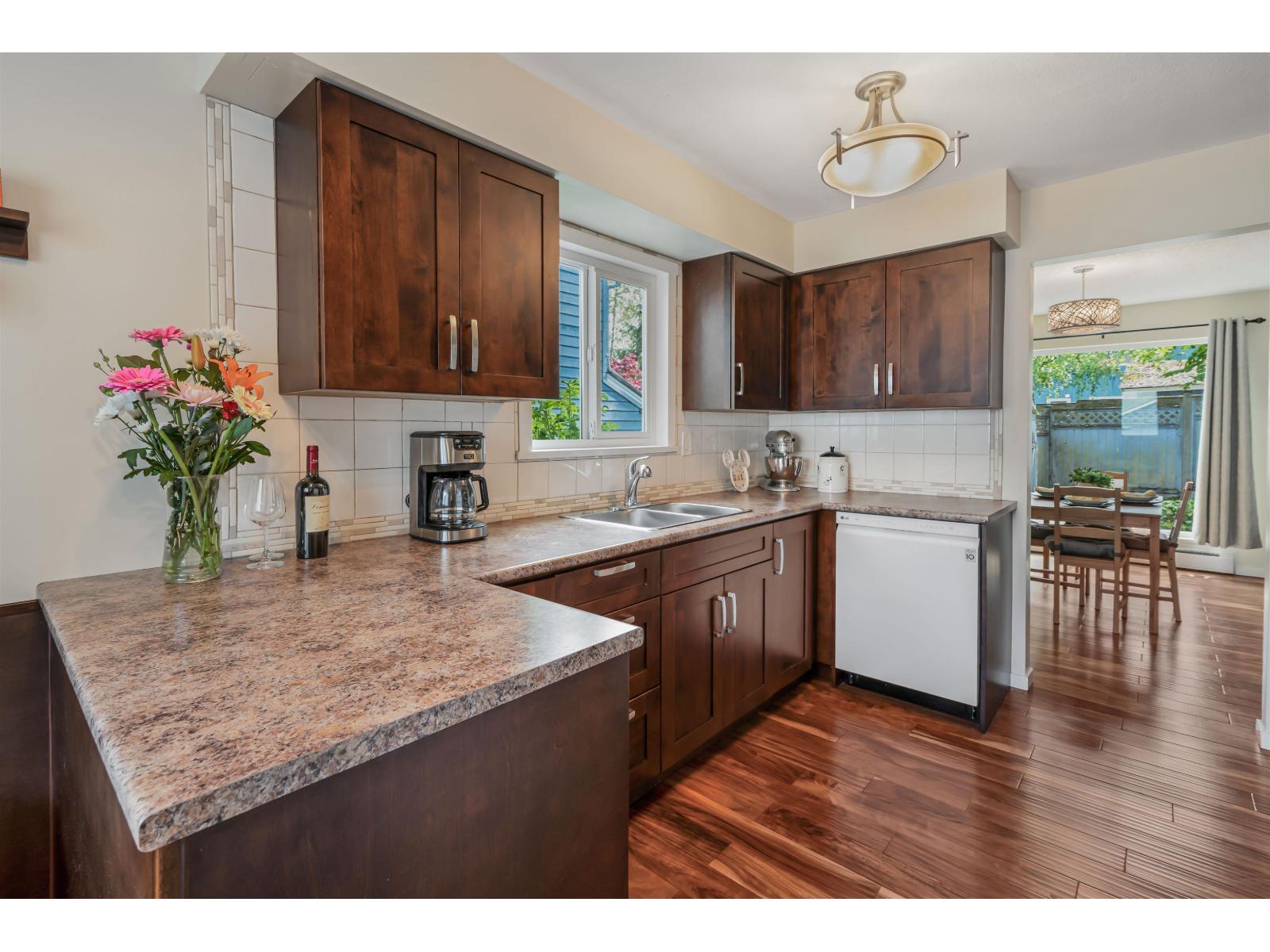 #7 9976 149th Street, Surrey, British Columbia  V3R 7W7 - Photo 4 - R3119031