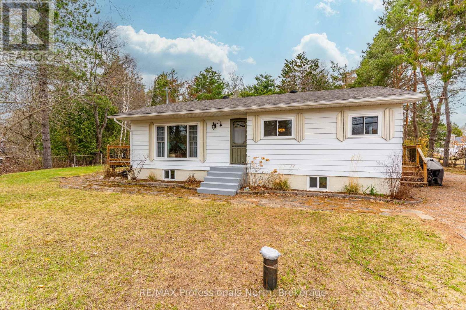 2195 Loop Road, Highlands East, Ontario  K0L 3C0 - Photo 2 - X13099490