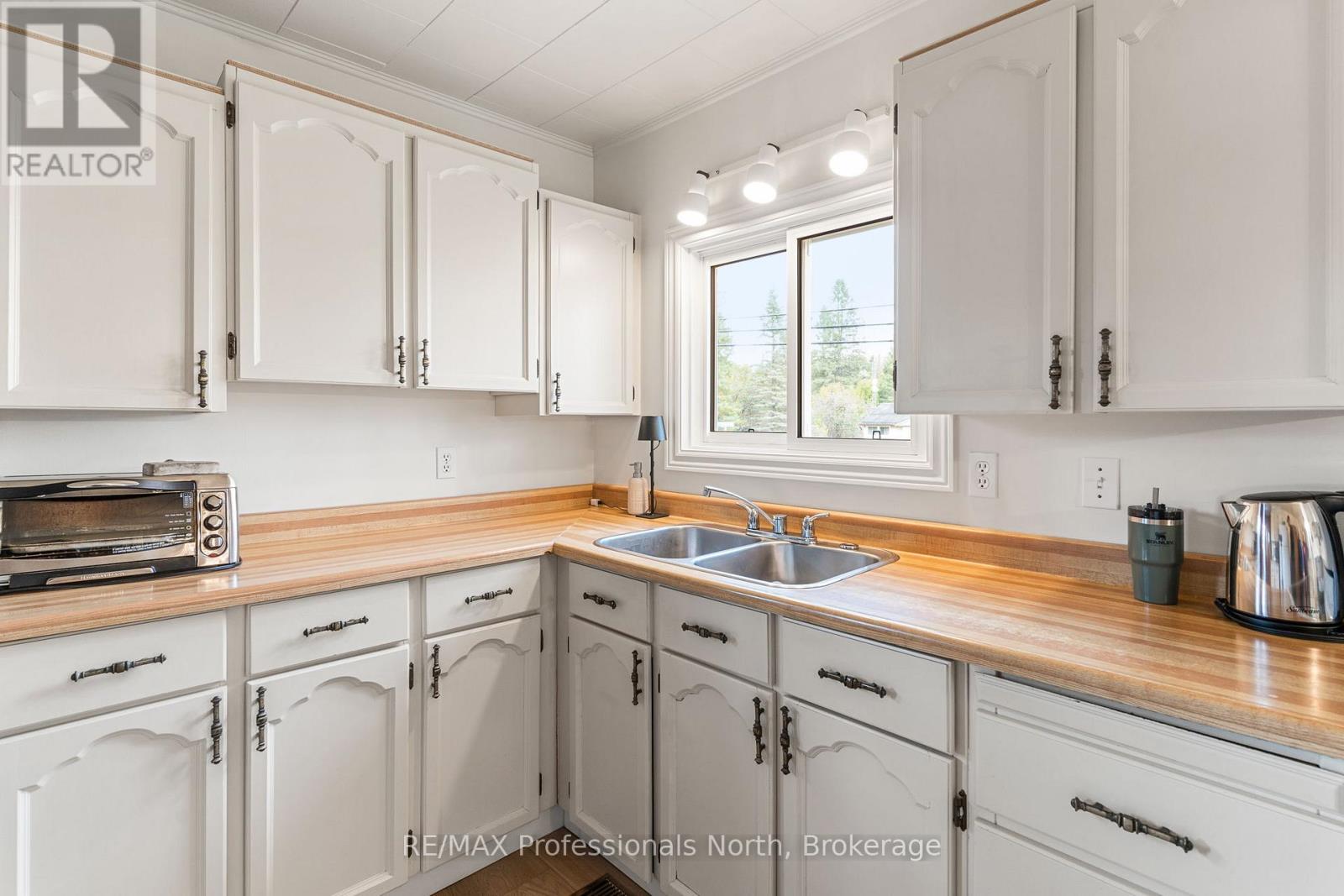 2195 Loop Road, Highlands East, Ontario  K0L 3C0 - Photo 8 - X13099490