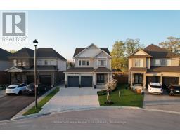 192 HARPIN WAY E, centre wellington (fergus), Ontario