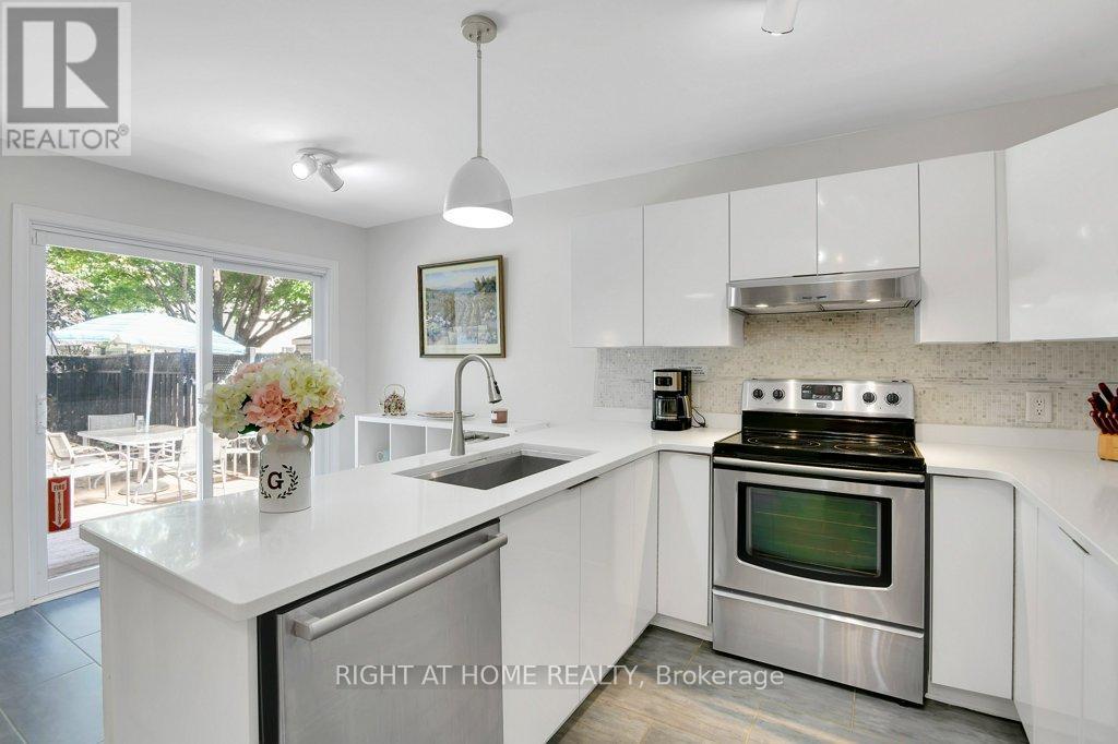 33 Spur Avenue, Ottawa, Ontario  K2M 2R9 - Photo 6 - X13099418