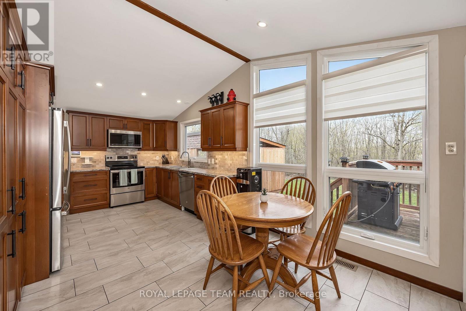 315 Felton Crescent, Russell, Ontario  K4R 1E5 - Photo 7 - X13099434