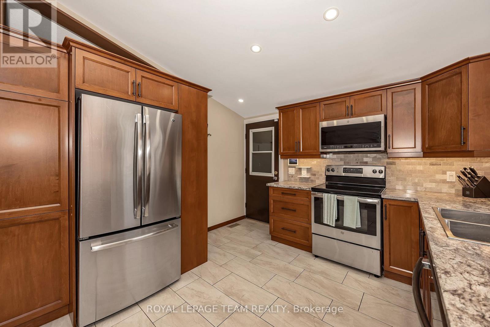 315 Felton Crescent, Russell, Ontario  K4R 1E5 - Photo 8 - X13099434
