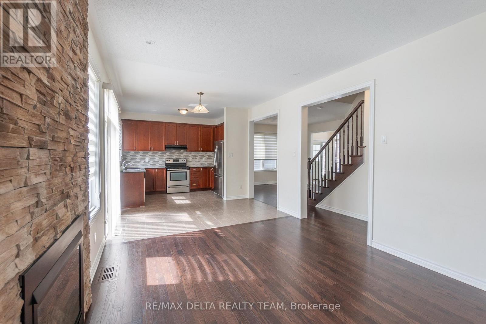 203 Flowing Creek Circle, Ottawa, Ontario  K2M 2R7 - Photo 11 - X13099512