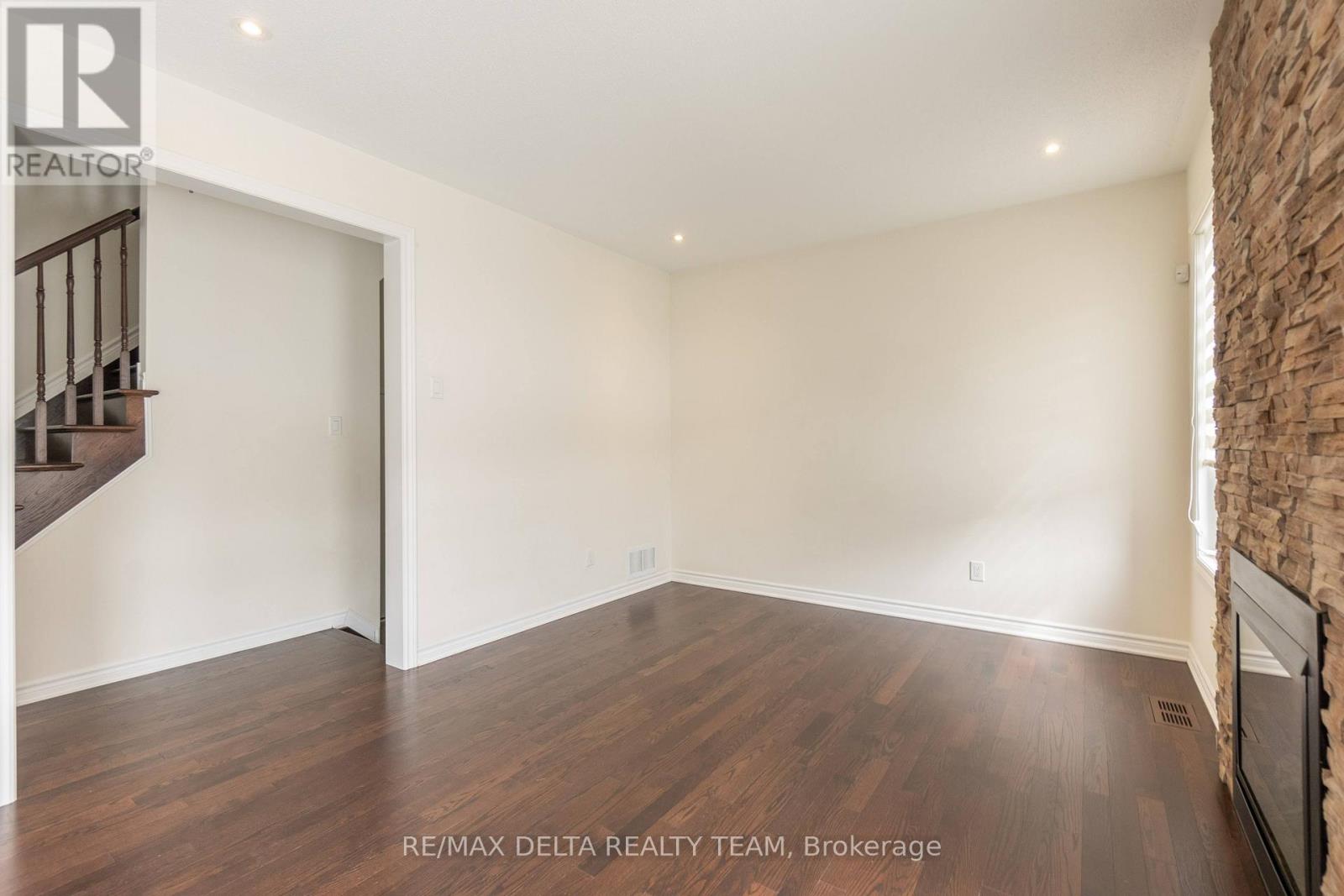 203 Flowing Creek Circle, Ottawa, Ontario  K2M 2R7 - Photo 13 - X13099512