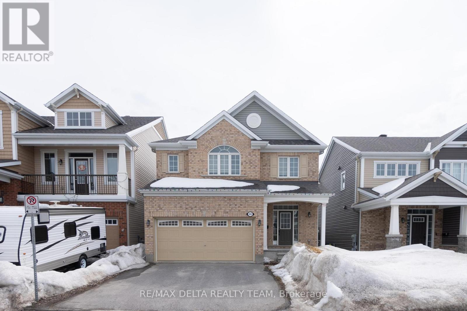 203 Flowing Creek Circle, Ottawa, Ontario  K2M 2R7 - Photo 2 - X13099512