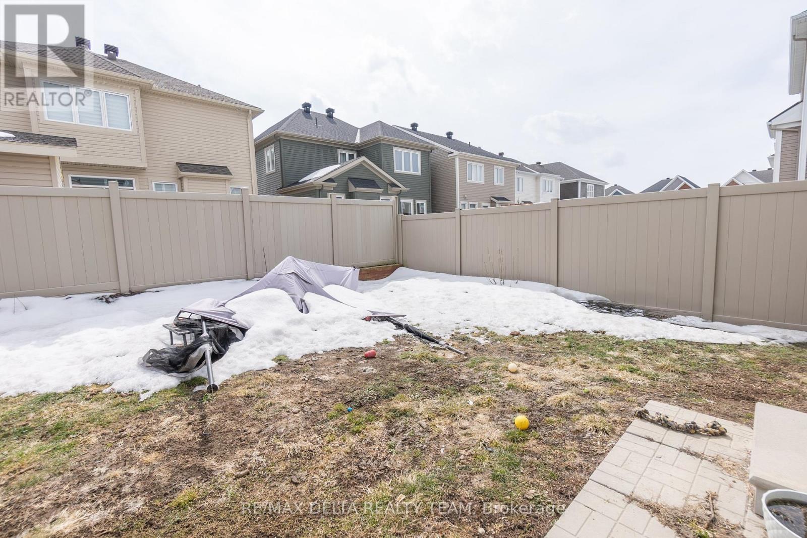 203 Flowing Creek Circle, Ottawa, Ontario  K2M 2R7 - Photo 35 - X13099512