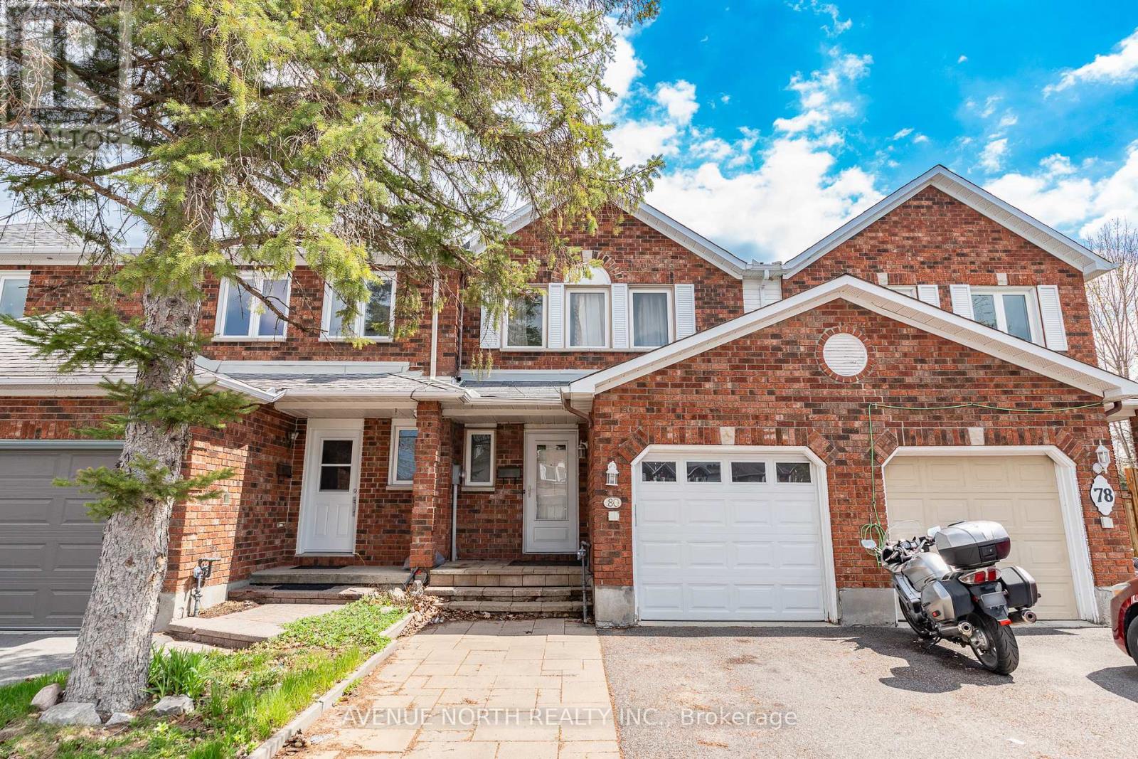 80 WOODBURY CRESCENT, Ottawa, Ontario