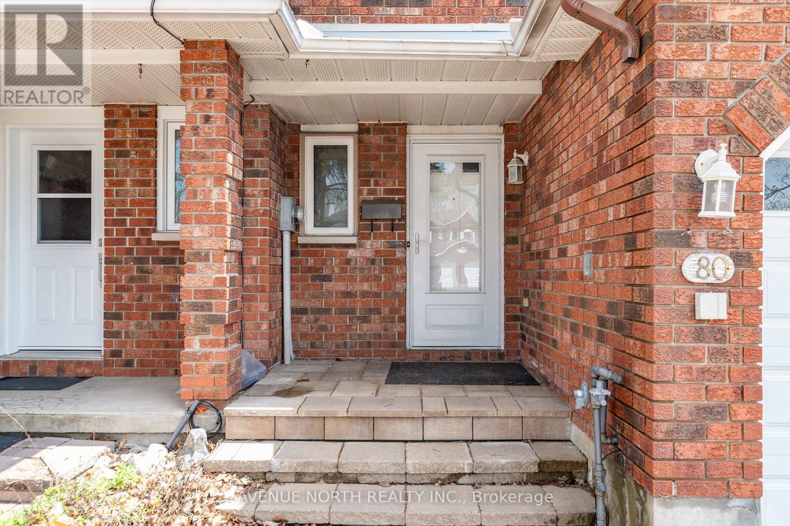 80 Woodbury Crescent, Ottawa, Ontario  K1G 5E1 - Photo 2 - X13099530