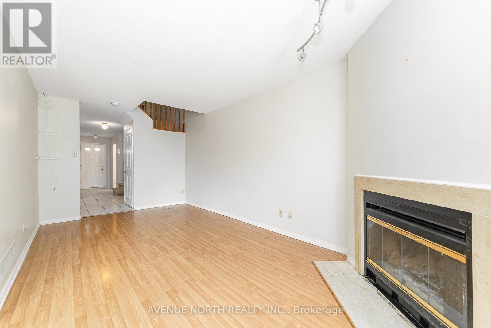 80 Woodbury Crescent, Ottawa, Ontario  K1G 5E1 - Photo 9 - X13099530