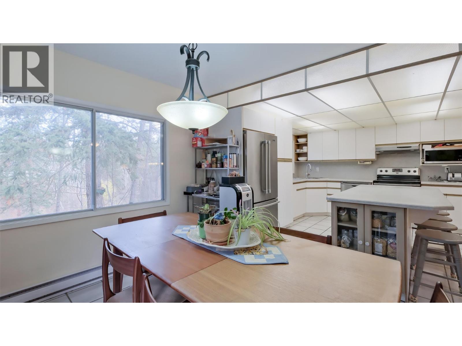 4099 Miller Road, Kelowna, British Columbia  V1W 4C7 - Photo 10 - 10386591