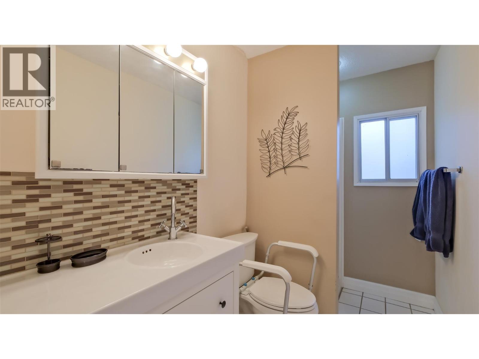 4099 Miller Road, Kelowna, British Columbia  V1W 4C7 - Photo 26 - 10386591
